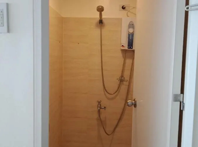 Mabolo Garden Flat A1 Rooftop Pool Near Ayala Mall Apartment *