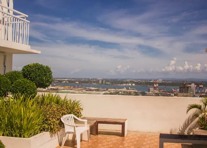 Apartment Mabolo Garden Flat A1 Rooftop Pool Near Ayala Mall